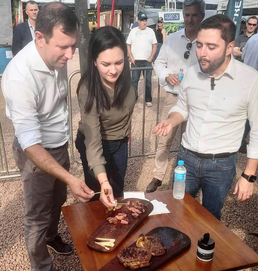 Vice governador conheceu festival das carnes