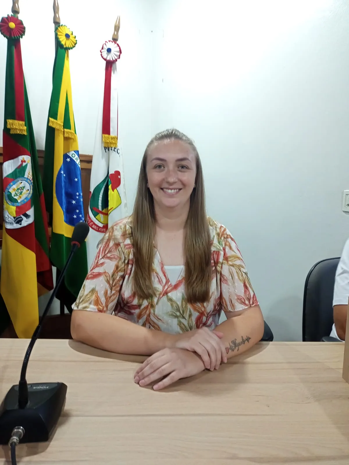 Vereadora sugere distribuição de uniformes escolares para alunos da rede municipal em Vale Verde