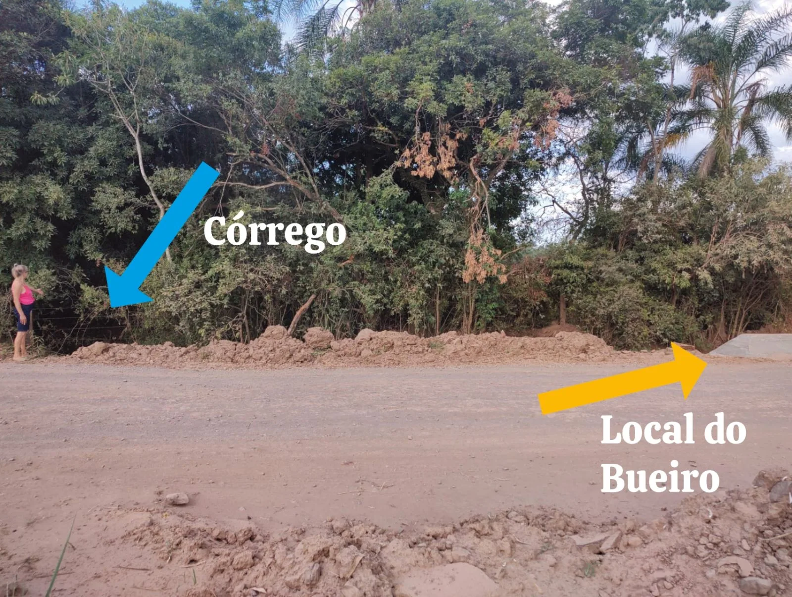 Proprietária de terras contesta local que bueiro foi construído