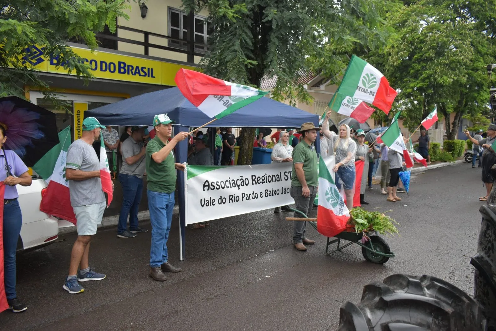 Agricultores de Passo do Sobrado realizam mobilização por apoio governamental