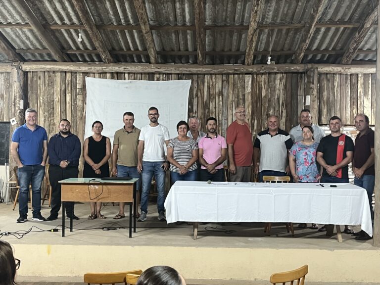 Reunião sobre o asfaltamento em Passo da Mangueira mobiliza comunidade
