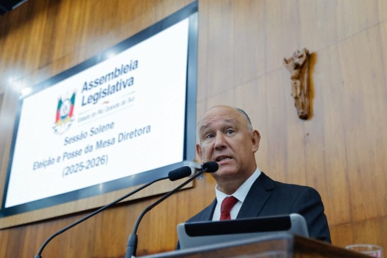 Pepe Vargas assume a presidência da Assembleia do RS