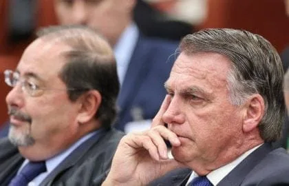 Bolsonaro vira réu pelos crimes de golpe de Estado e tentativa de abolir o Estado Democrático de Direito