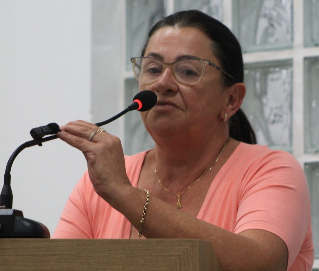 Camara de vereadores
Vereadora Tania/PT se posiciona sobre direitos dos professores 1 Camara de vereadores
Vereadora Tania/PT se posiciona sobre direitos dos professores