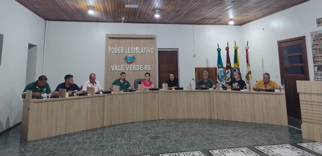 Câmara de Vereadores de Vale Verde aprova contas do Executivo Municipal referentes a 2022 1 Câmara de Vereadores de Vale Verde aprova contas do Executivo Municipal referentes a 2022