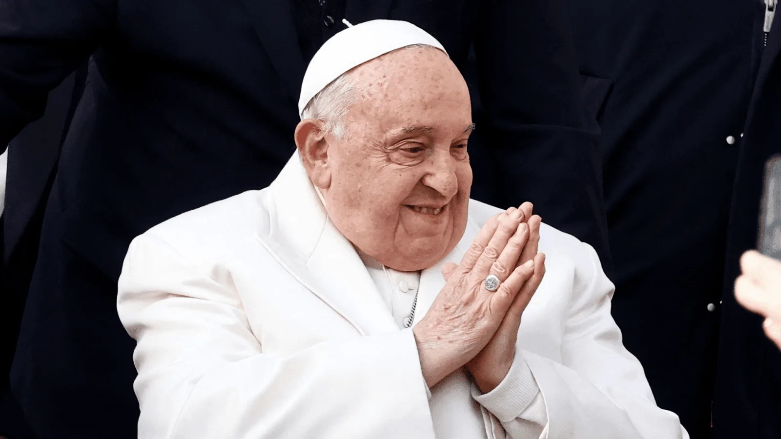 Morre o Papa Francisco aos 88 anos: “Retornou à casa do Pai”, anuncia Vaticano