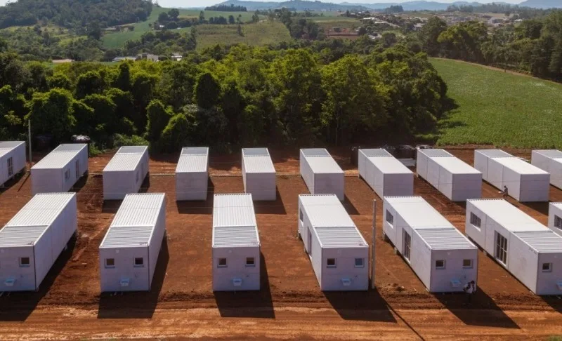 Tragédia climática: um ano depois
Antes e depois: cicatrizes, reconstrução e memória um ano após a maior enchente da história do Rio Grande do Sul
