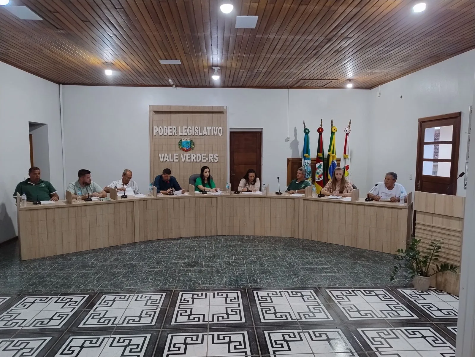 Câmara de Vereadores de Vale Verde altera horário das sessões ordinárias para quartas-feiras às 17h30