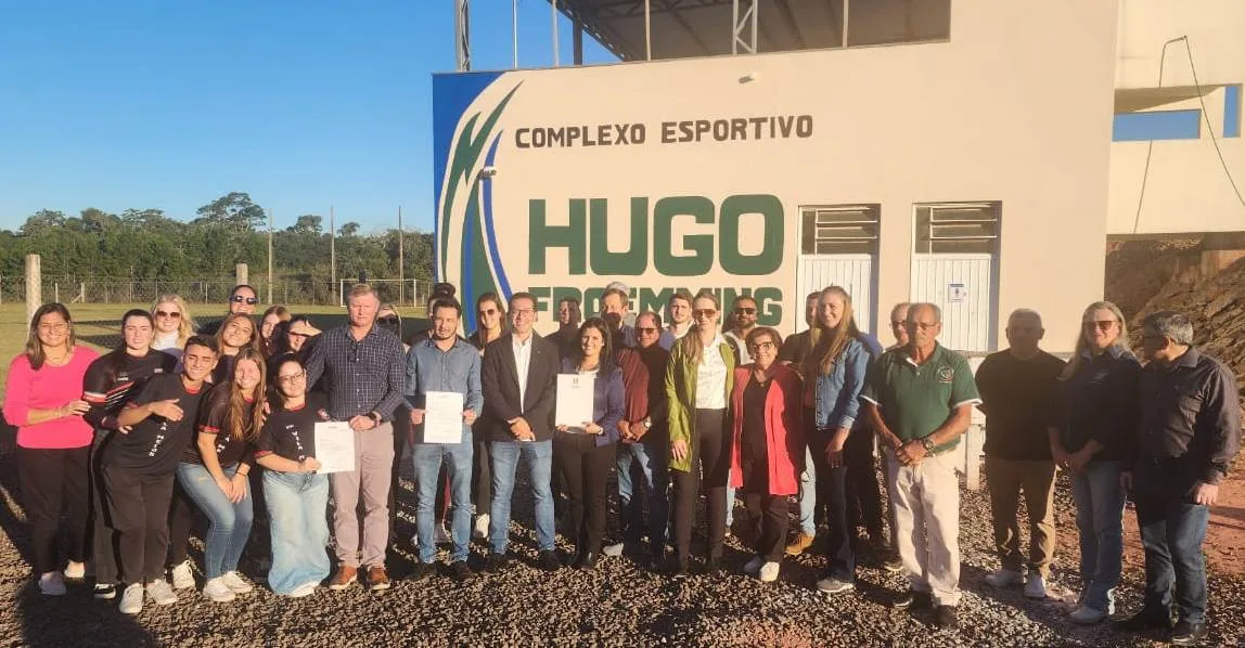 Emenda parlamentar garante construção de quadra de voleibol no Complexo Esportivo Hugo Froemming