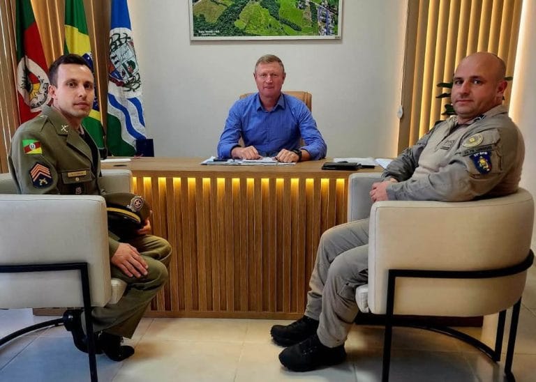 Novo comandante da Brigada Militar de Vale Verde é apresentado ao prefeito