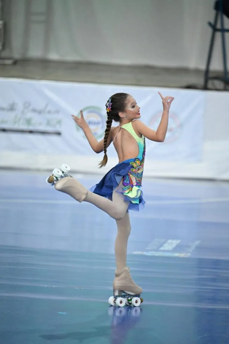 Jovem patinadora de Passo do Sobrado vai representar o Brasil em competição na Itália