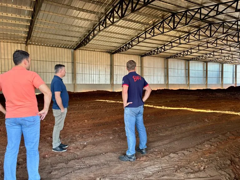 PREFEITO E VICE REALIZAM VISITA À  EXPANSÃO DA ÁREA INDUSTRIAL DA BAKY
