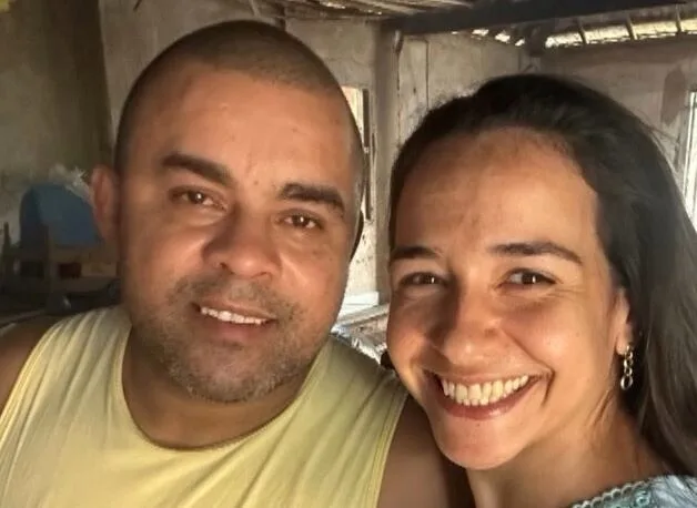 Adolescente mata pais e irmão enquanto eles dormiam