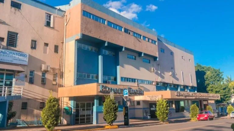 Hospital São Sebastião adota novas restrições de visitação devido ao aumento de síndromes respiratórias