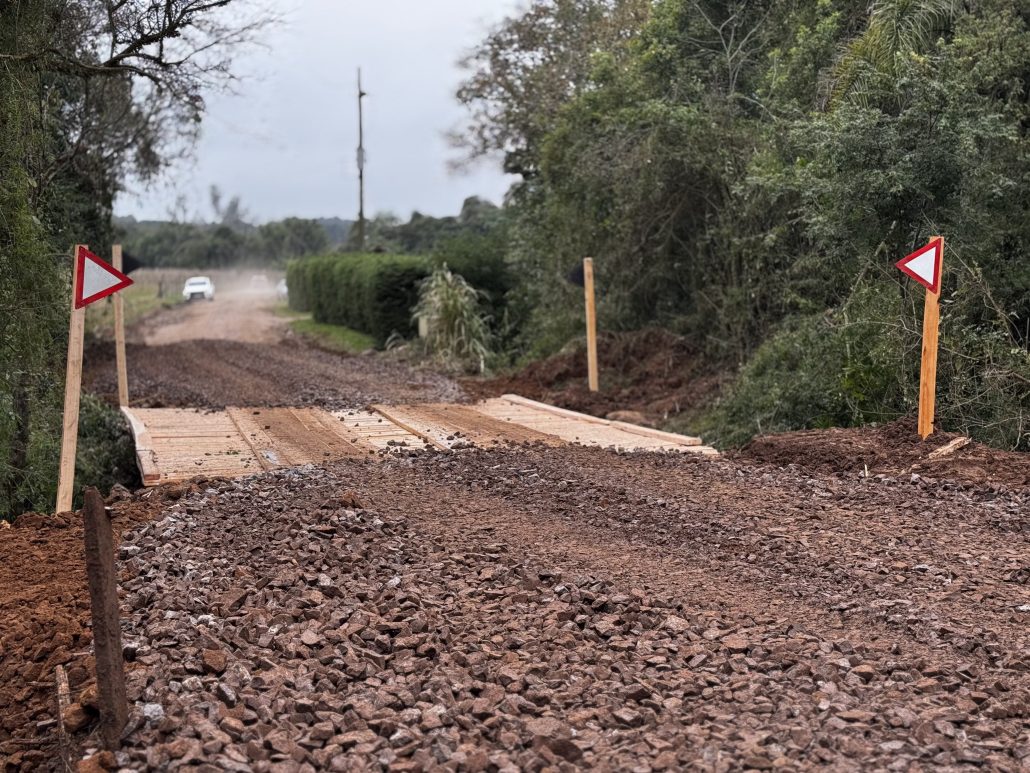 PONTE ENTREGUE E LIBERADA EM CAMPO DO SOBRADO