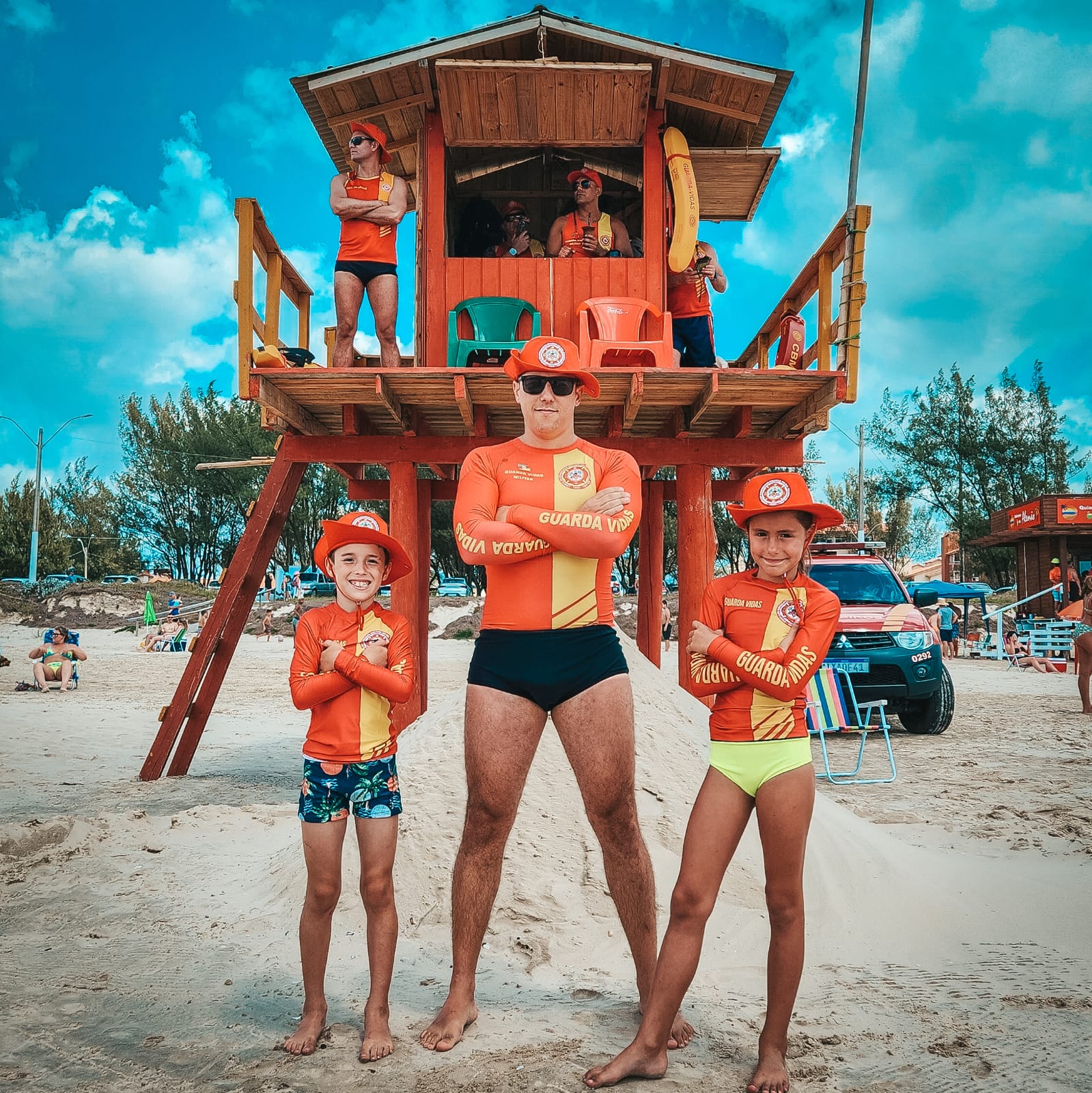 Hoje, 2 de julho, é o Dia Nacional do Bombeiro!, ‘No Dia Nacional do  Bombeiro, celebramos a coragem, a dedicação e o heroísmo daqueles que  arriscam suas vidas para salvar as nossas. Obrigado por serem ..., image size:1599x1600