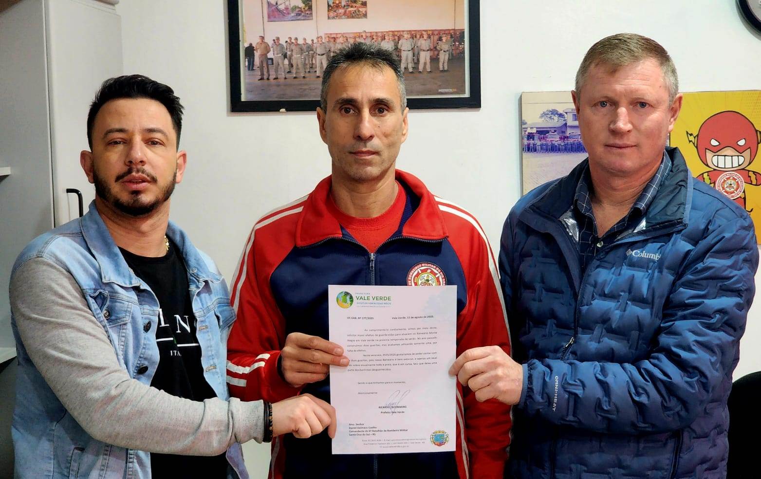 Prefeito e vice solicitam duas guaritas para o Balneário Monte Alegre