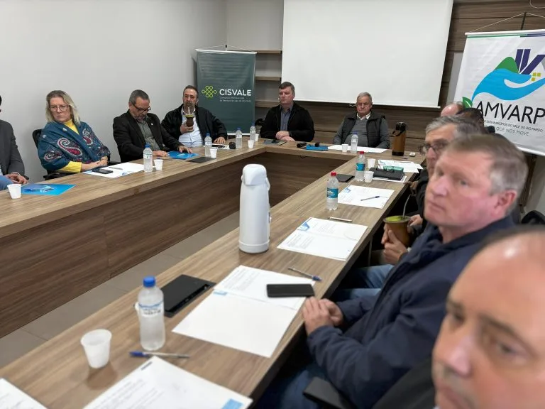 Amvarp debate impacto de pisos de carreira nas finanças municipais
