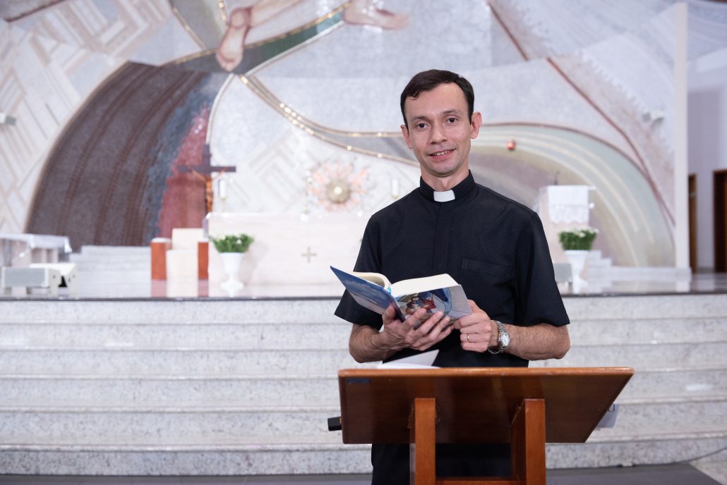 Vocacionados a revelar a face de Cristo