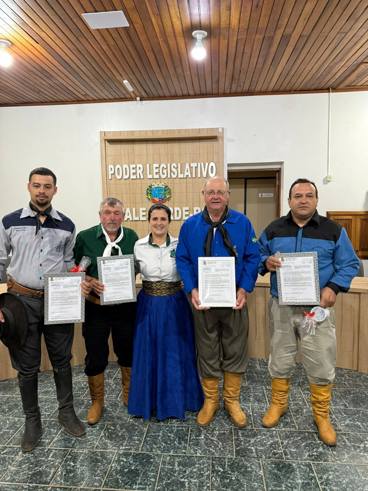 Câmara de Vereadores de Vale Verde aprova Moção de Aplausos ao CTG Rancho Velho e Piquetes Tradicionalistas