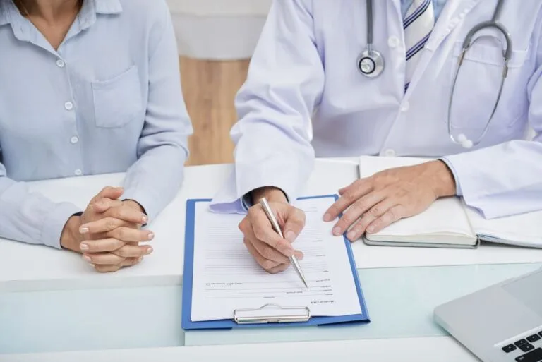 Processo seletivo para contratação temporária de médico pediatra