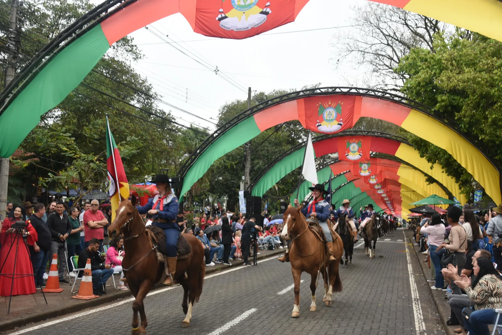 Desfile de 20 de Setembro leva o espírito
gaúcho ao coração de Santa Cruz do Sul