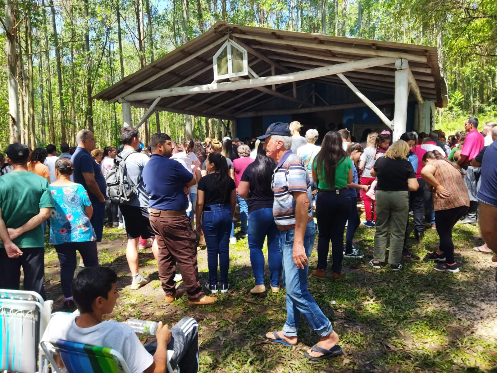 Prefeitura de Vale Verde realiza melhorias no
acesso à Gruta de Nossa Senhora no Cerro Chileno