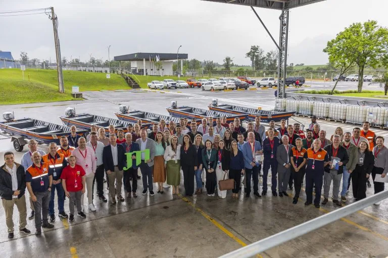 Cinco municípios recebem barcos para reforçar resgate e salvar vidas