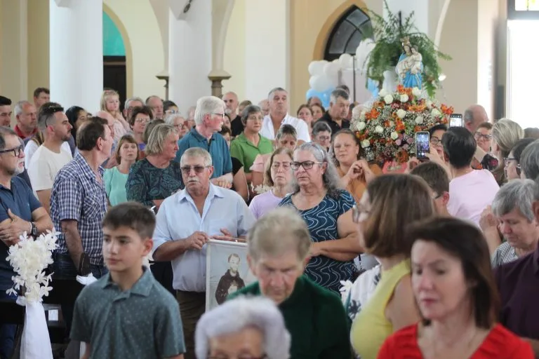 Festa marca o retorno da imagem de Nossa Senhora do Rosário em Passo do Sobrado