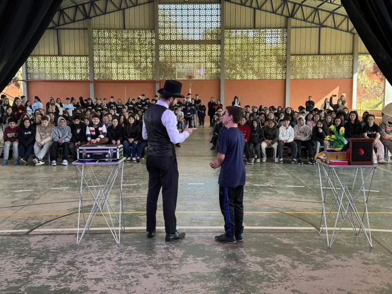 Sementes do Cooperativismo 2025 reúne  750 estudantes em três municípios