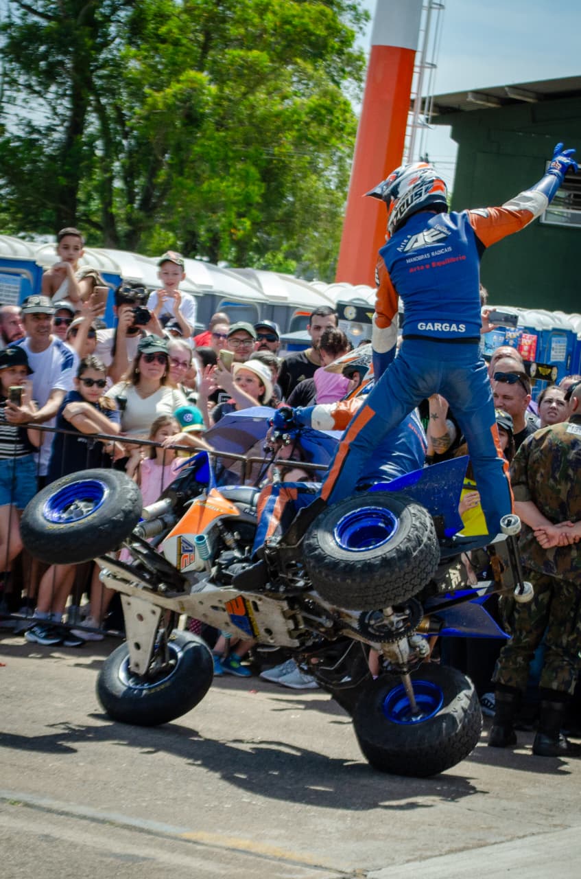 Show de malabarismo em motos será atração no aniversário de Vale Verde