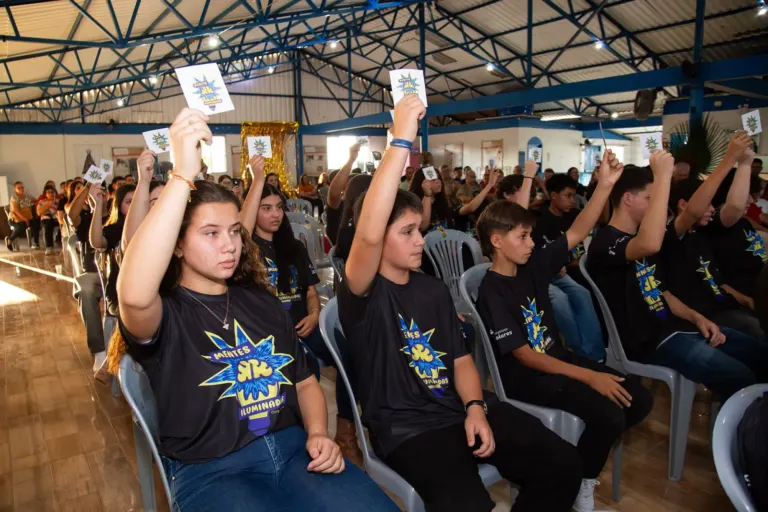 Estudantes assumem a prática do
cooperativismo em General Câmara