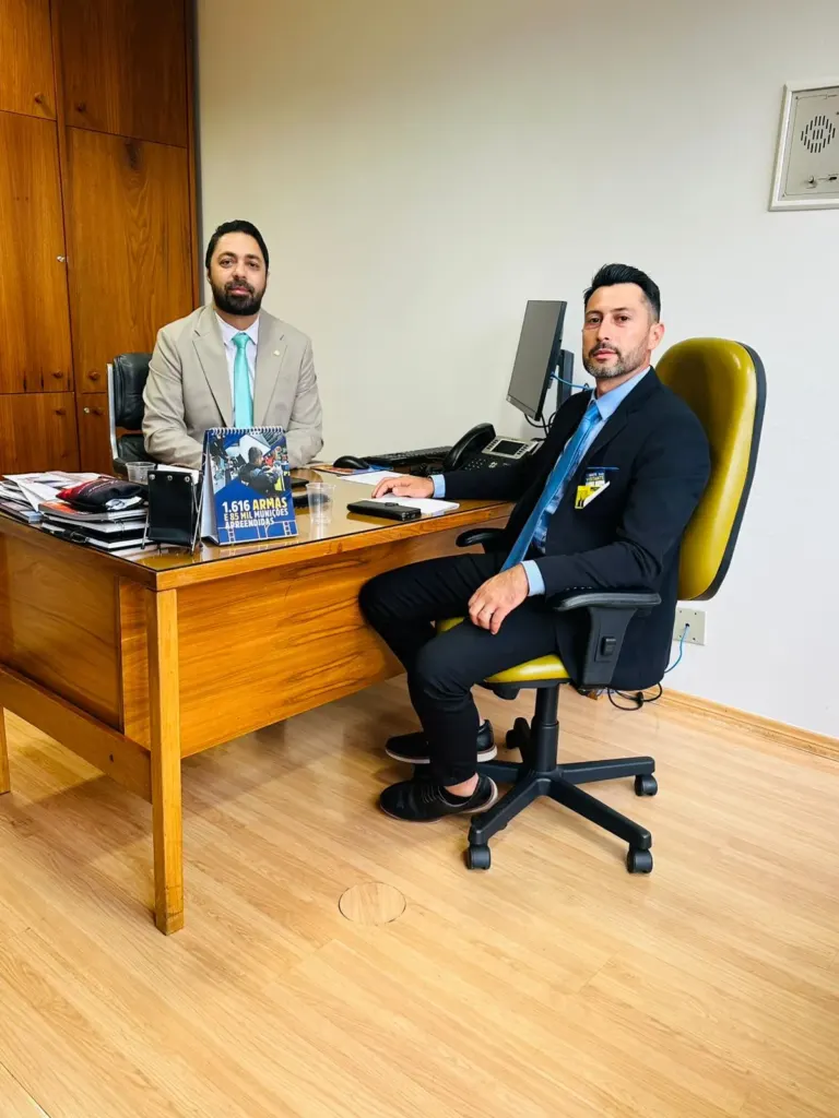 Vereador Mateus Santos Freitas destaca avanços e investimentos garantidos durante visita ao gabinete do deputado Marcelo Moraes 