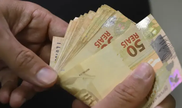 Copom mantém Selic em 15% ao ano, e setor produtivo alerta para impactos na economia 