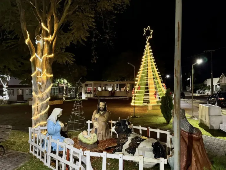 Abertura do Natal Sonho e Magia 2025 reúne comunidade em Passo do Sobrado