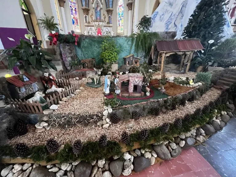 Paróquia Nossa Senhora do Rosário, resgata tradição e espiritualidade com presépio especial do Advento