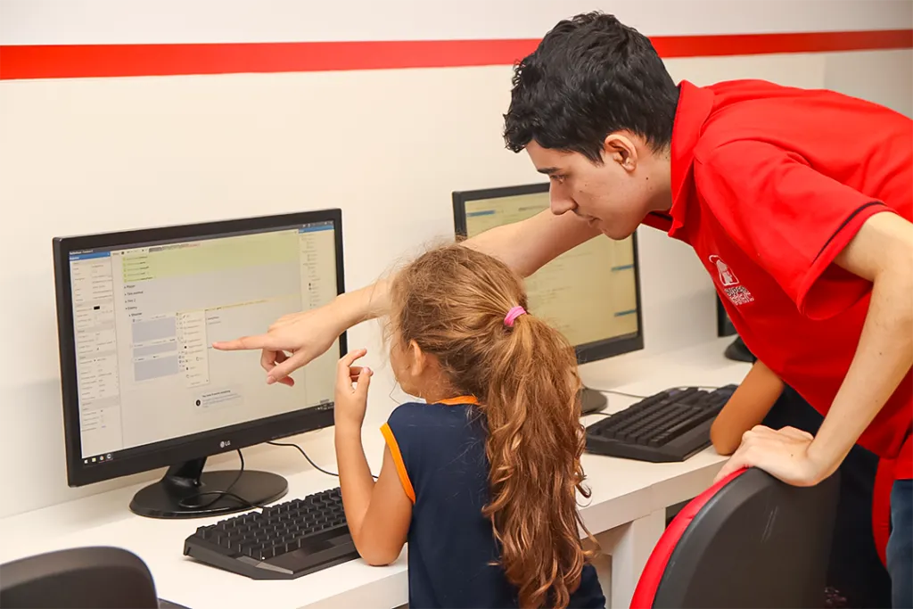 PROCESSO SELETIVO SIMPLIFICADO PARA PROFESSOR DE INFORMÁTICA