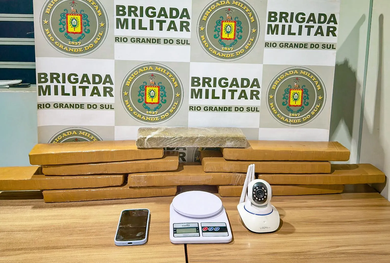 Brigada Militar prende mulher por tráfico de drogas em Venâncio Aires