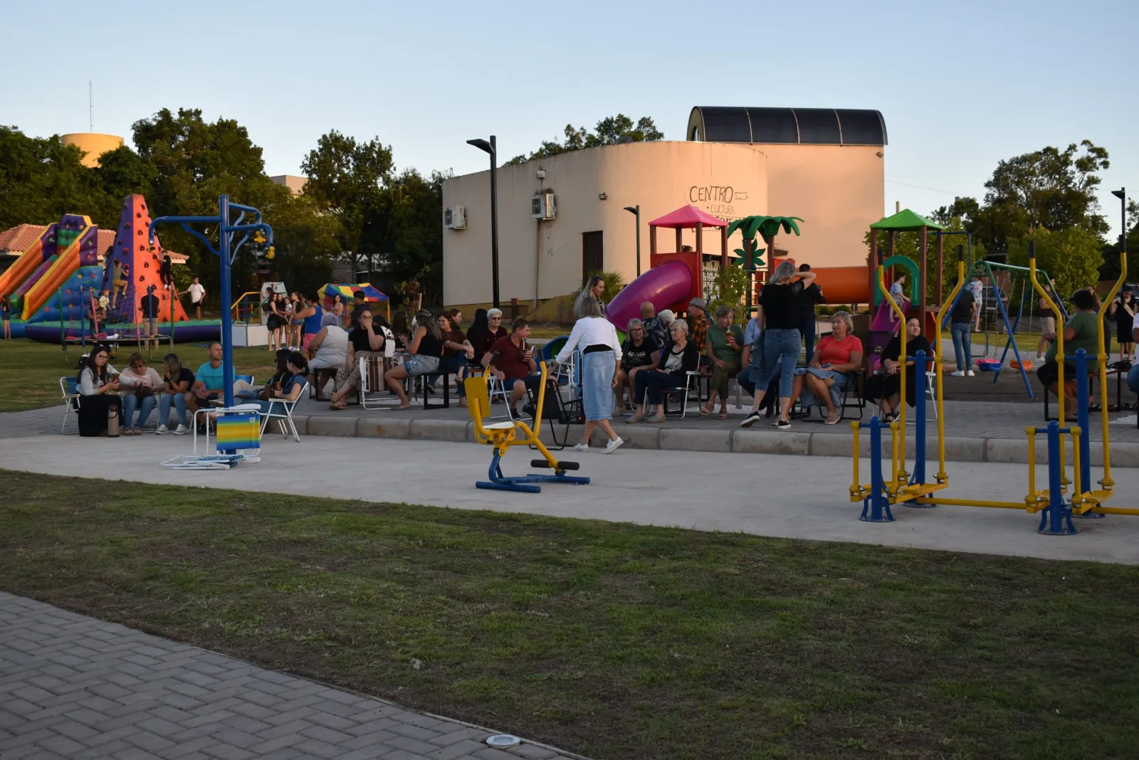 Praça Municipal da Cultura é inaugurada e consolida complexo cultural em Vale Verde