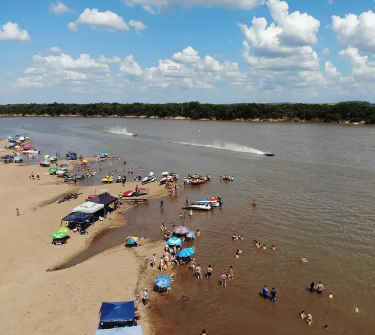 Praia de Monte Alegre Consolida-se como a Pérola de Vale Verde no Rio Jacuí
