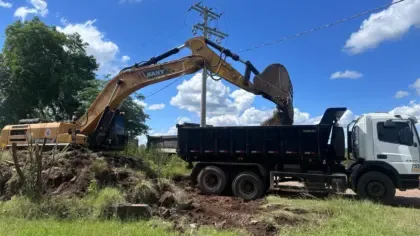 Começa ação especial de remoção de entulhos em Vila Mariante