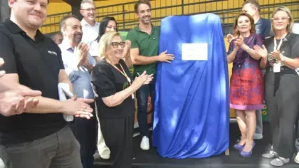 Novo prédio da Escola Estadual José Mânica, após 14 anos, é entregue à comunidade