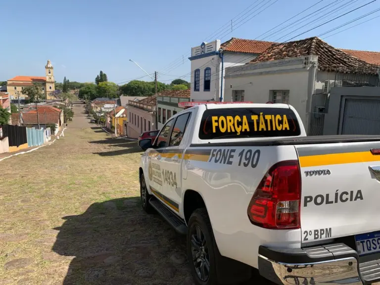 Operação do 2º BPM resulta em prisão por tráfico de drogas próximo a escola em Rio Pardo