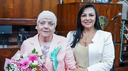 Nubia Bruch recebe Prêmio Mulher Cidadã na Assembleia Legislativa