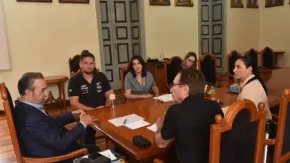 Prefeito recebe organizadores da Fórmula Truck para tratar últimos detalhes das corridas deste fim de semana