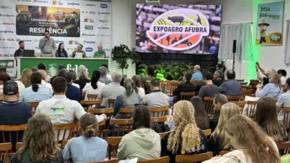 Com participantes de 30 municípios, seminário projeta o campo como estratégia de desenvolvimento