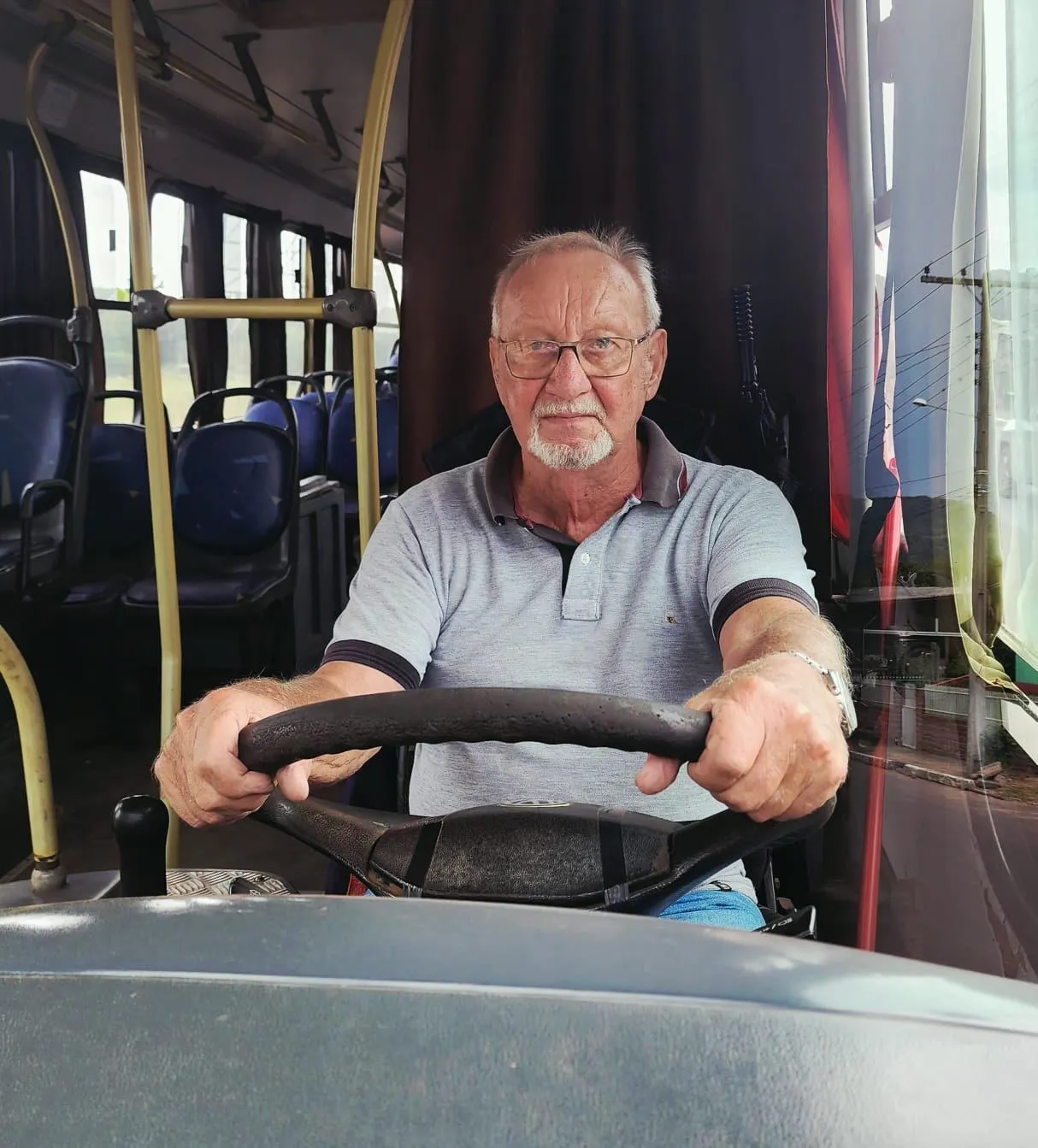 Motorista completa 50 anos de carteira de habilitação sem nenhum acidente de trânsito