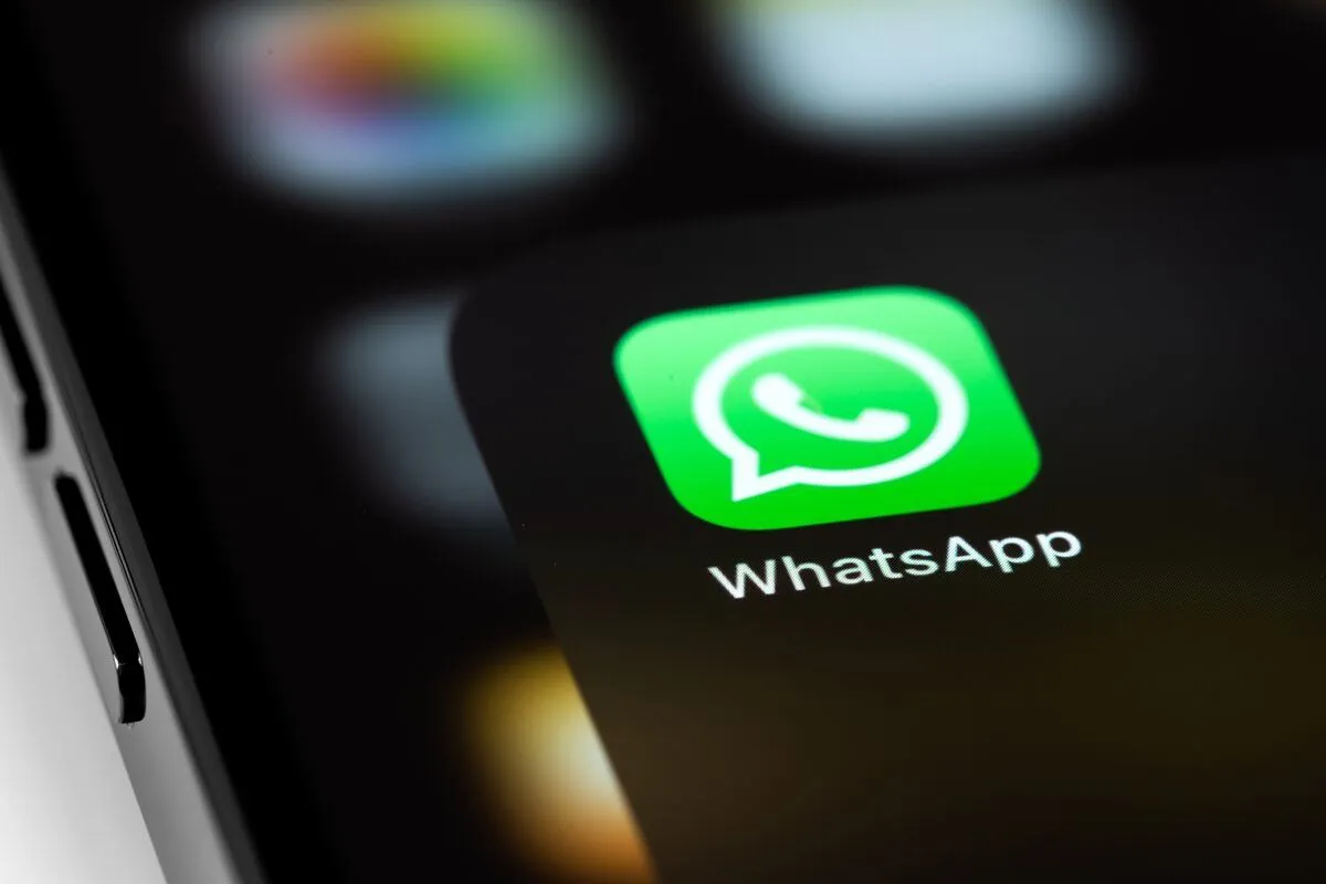 WhatsApp passa a cobrar por mensagens de chatbots de inteligência artificial no Brasil