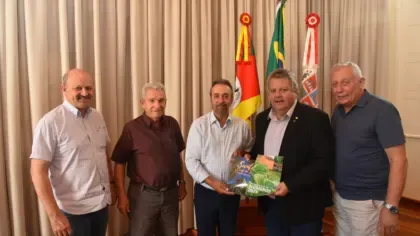 Presidente da Farsul garante ao prefeito apoio ao tabaco