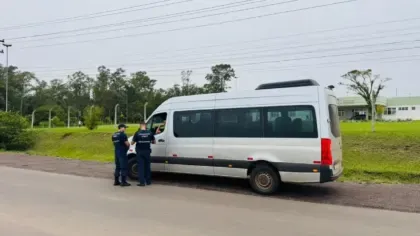 Fiscalização em vans escolares reforça segurança no transporte de estudantes em Venâncio Aires